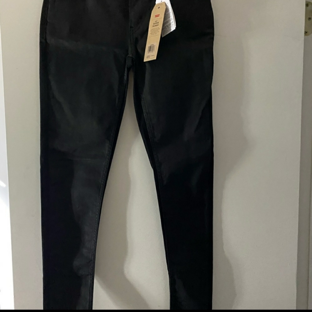 LEVIS WOMENS SKINNY JEANS